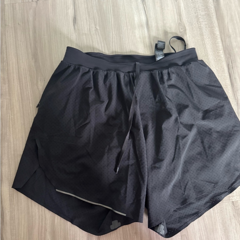 Men’s Lululemon athletica Black Athletic Shorts Sz small